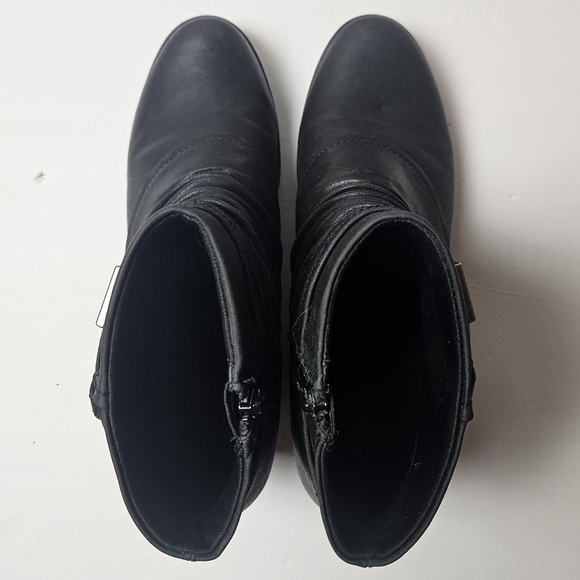 BareTraps | Black booties size 10 - Picture 4 of 11